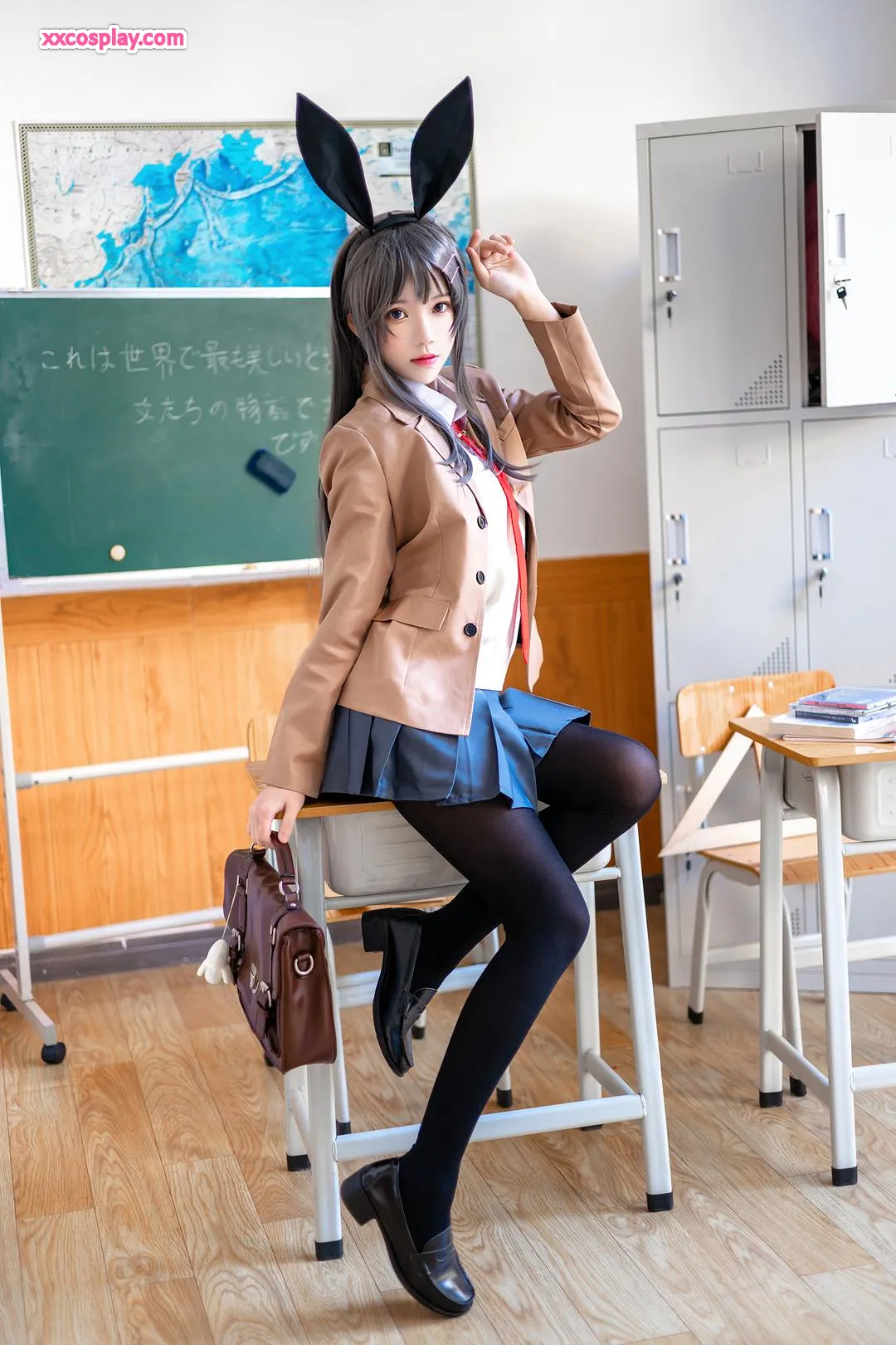 Sakuratomomiao: Mai School Uniform